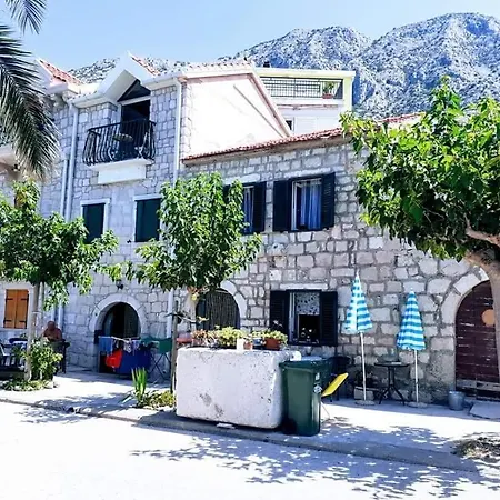 Appartement Apartman Romana *